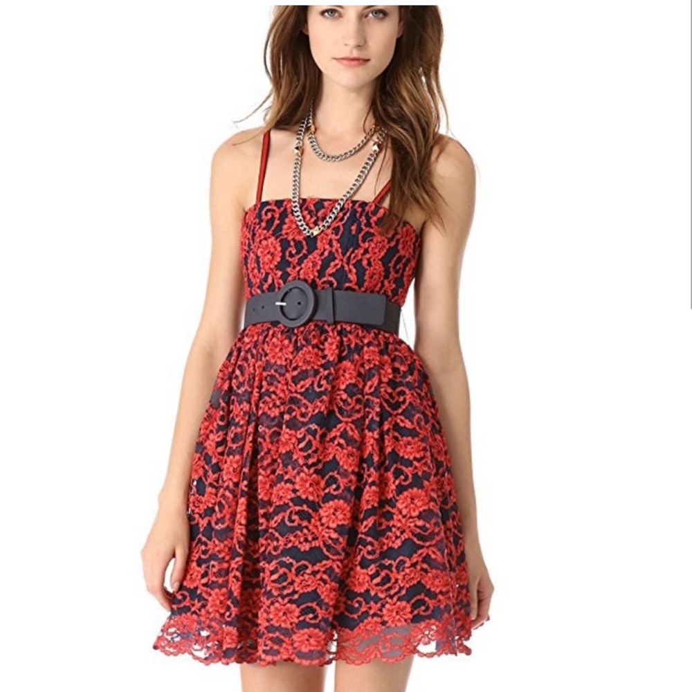 Alice + Olivia Sia poof lace dress size 8
